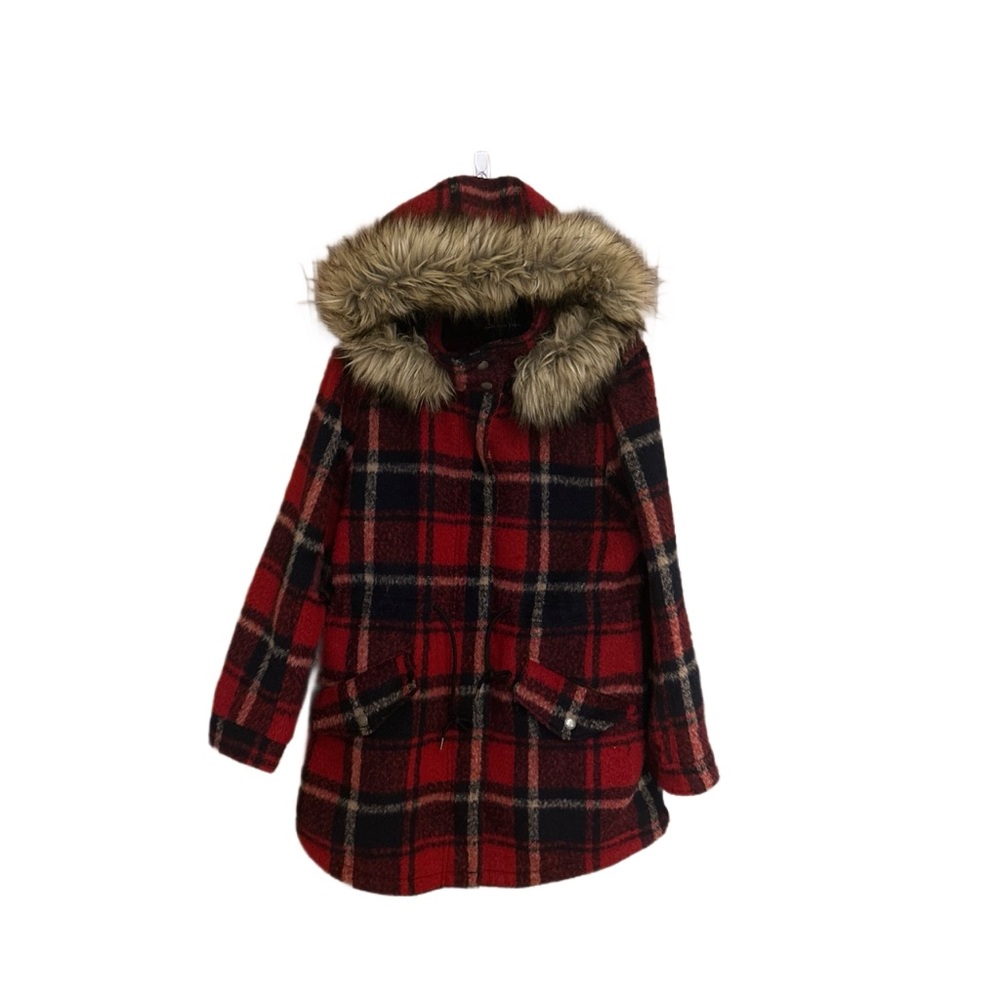 American Eagle Outfitters Red and Black Plaid Jacket with Faux Fur - Picture 3 of 8